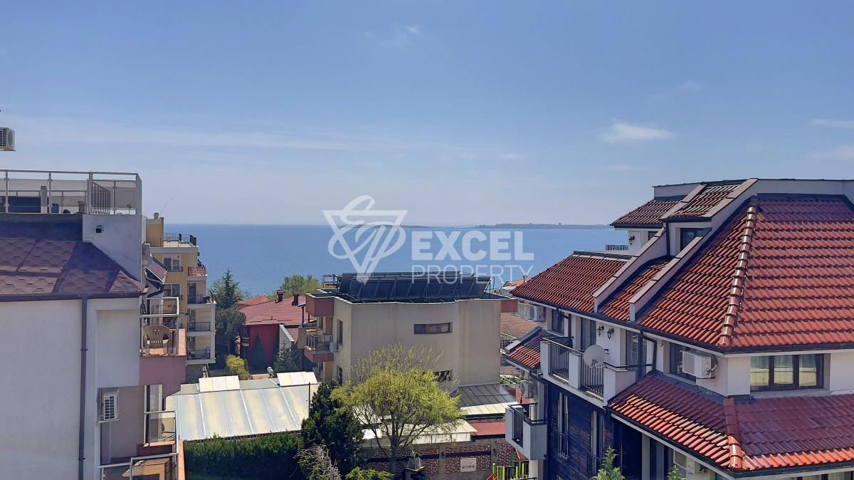 Тристаен апартамент с гледка море на 200м от морето в Свети Влас