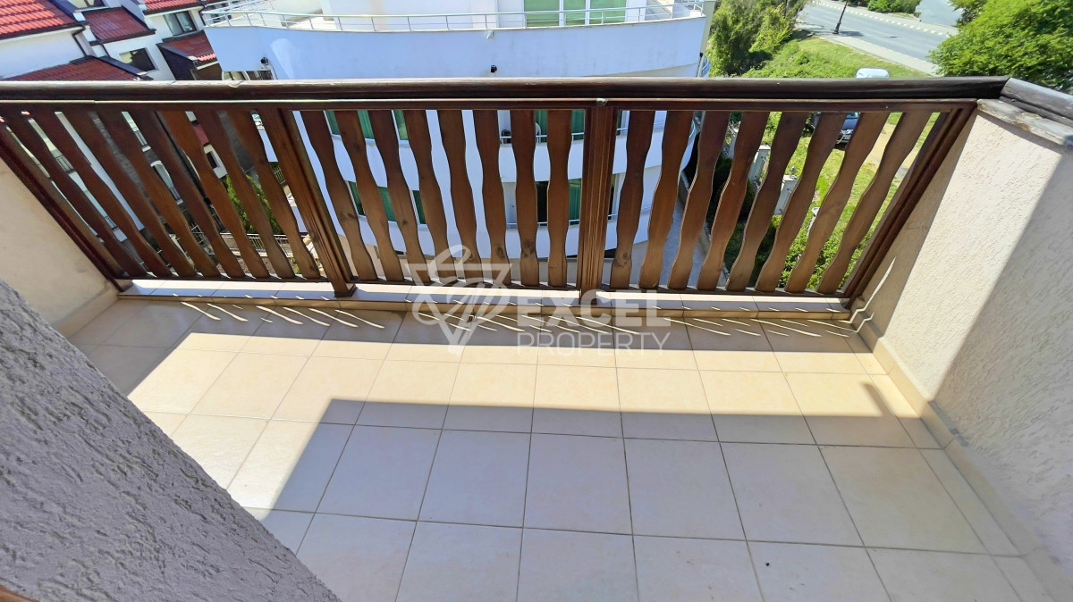 Тристаен апартамент с гледка море на 200м от морето в Свети Влас