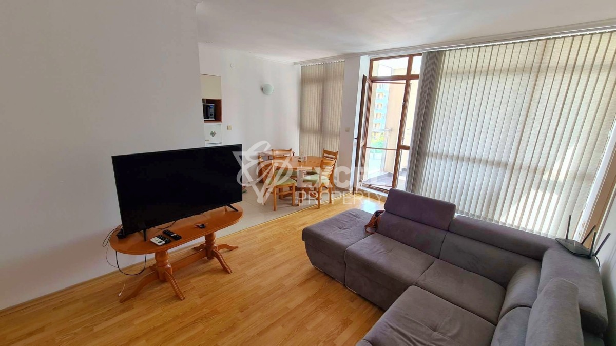 Обзаведен, тристаен апартамент в Слънчев Бряг в района на Какао Биич