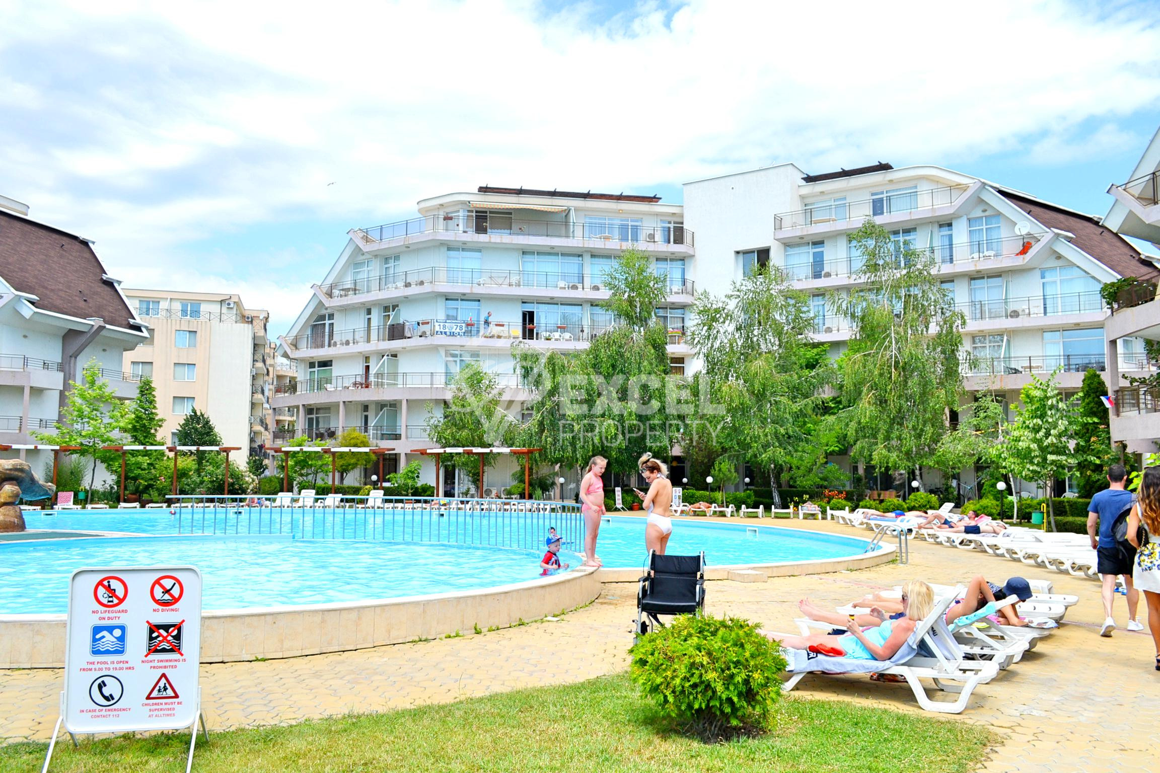 Тристаен апартамент за продажба в комплекс Сън Вилидж, Слънчев Бряг