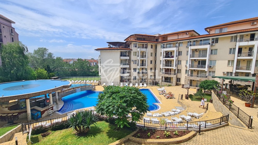 Съни Бийч Хилс, Слънчев бряг - тристаен, обзаведен апартамент