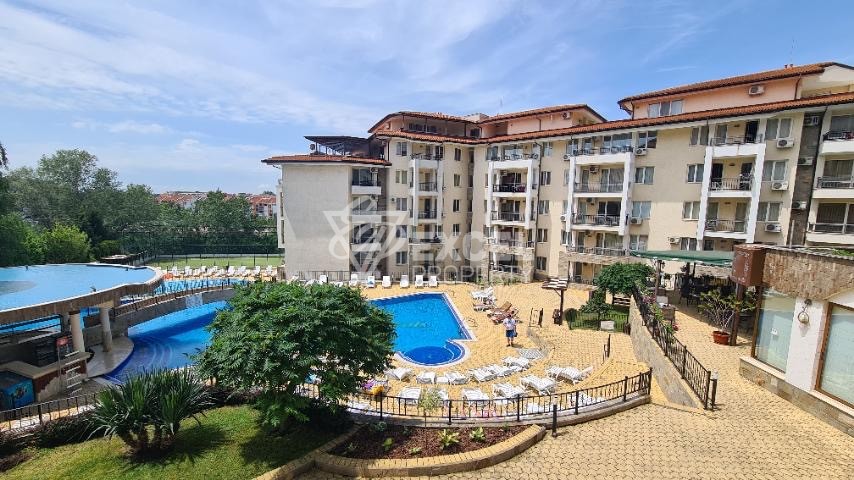 Съни Бийч Хилс, Слънчев бряг - тристаен, обзаведен апартамент