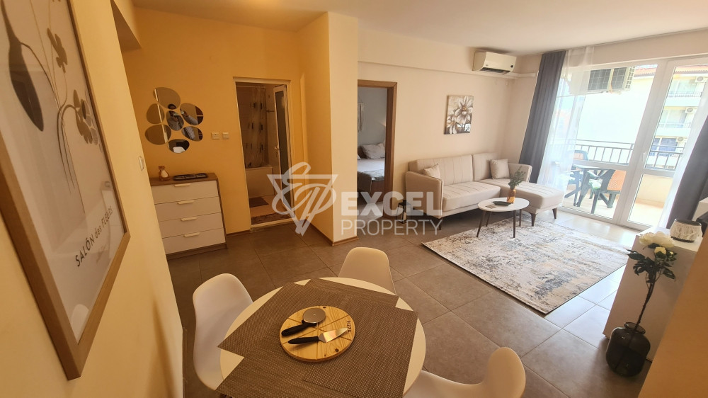 Съни Бийч Хилс, Слънчев бряг - тристаен, обзаведен апартамент