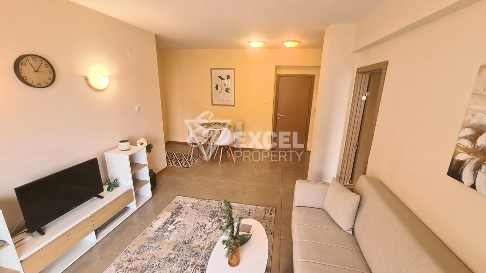 Съни Бийч Хилс, Слънчев бряг - тристаен, обзаведен апартамент