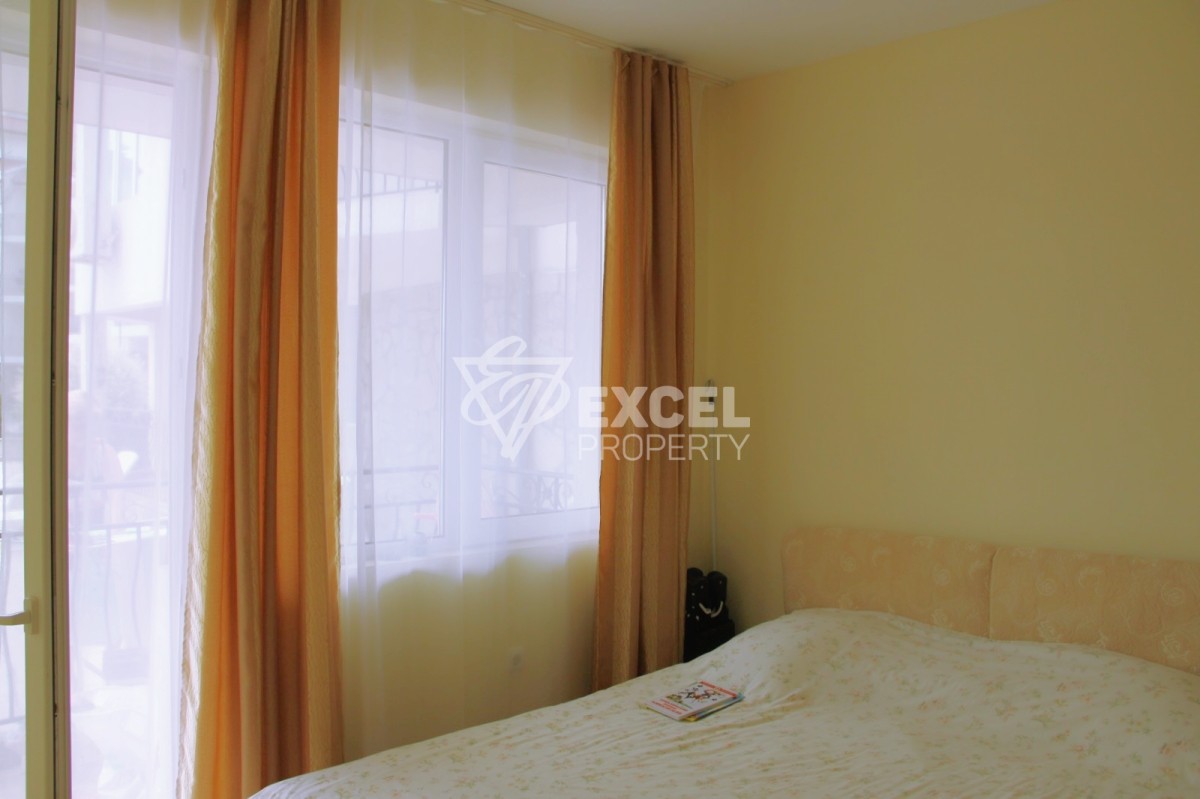 Двустаен апартамент в Свети Влас на 150 м от морето