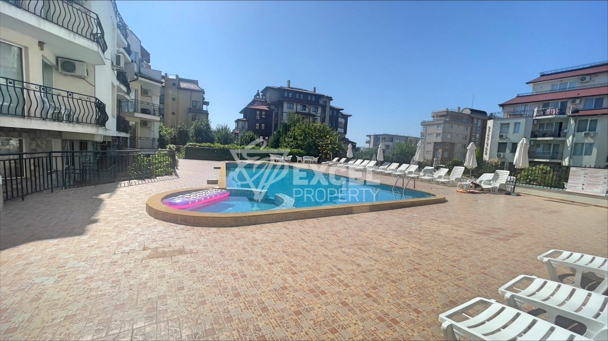 Двустаен апартамент в Свети Влас на 150 м от морето