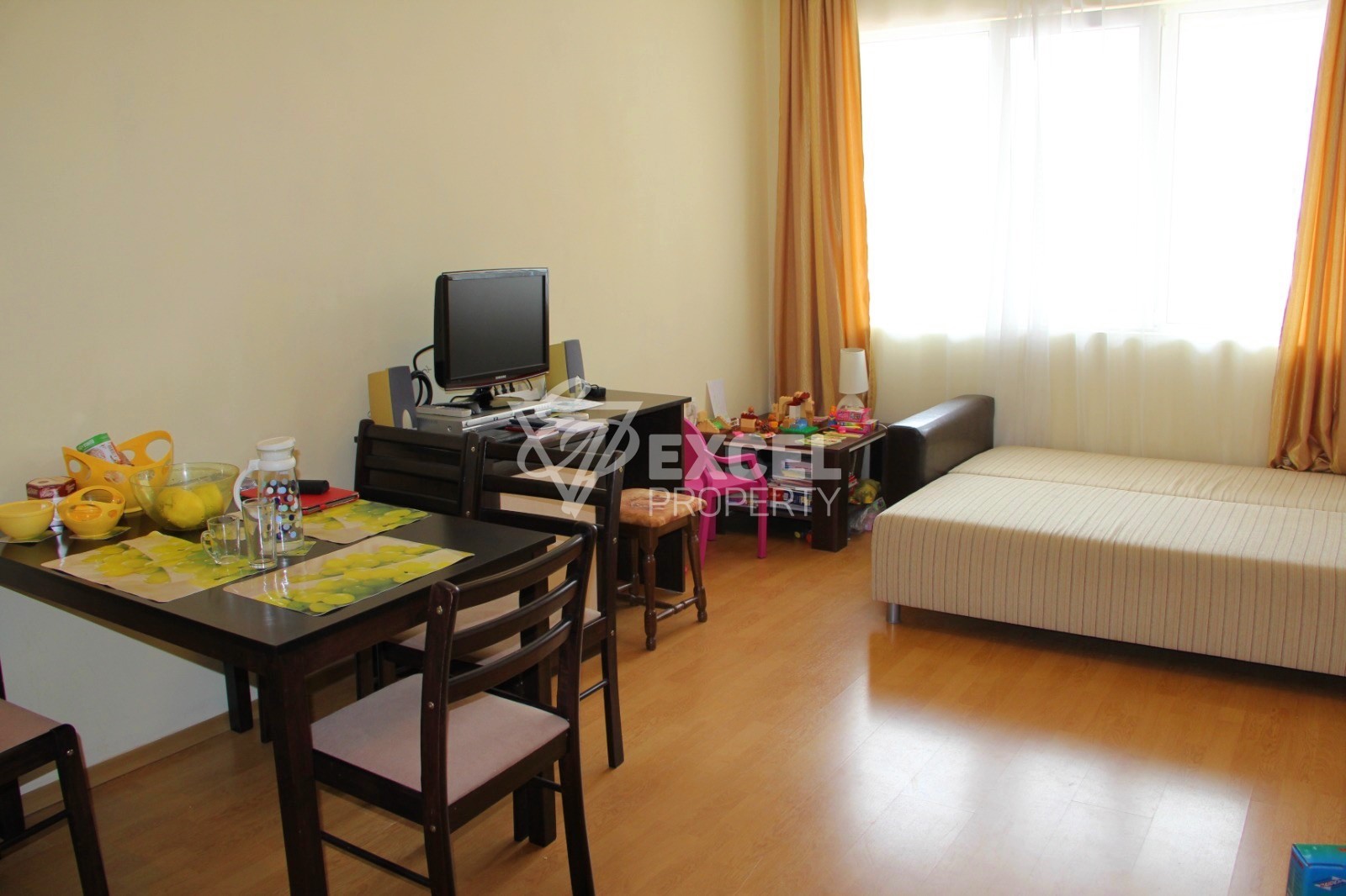 Двустаен апартамент в Свети Влас на 150 м от морето