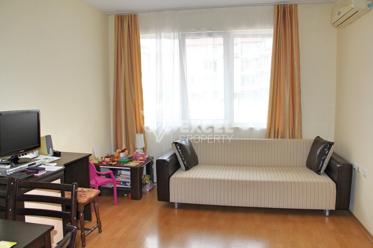 Двустаен апартамент в Свети Влас на 150 м от морето