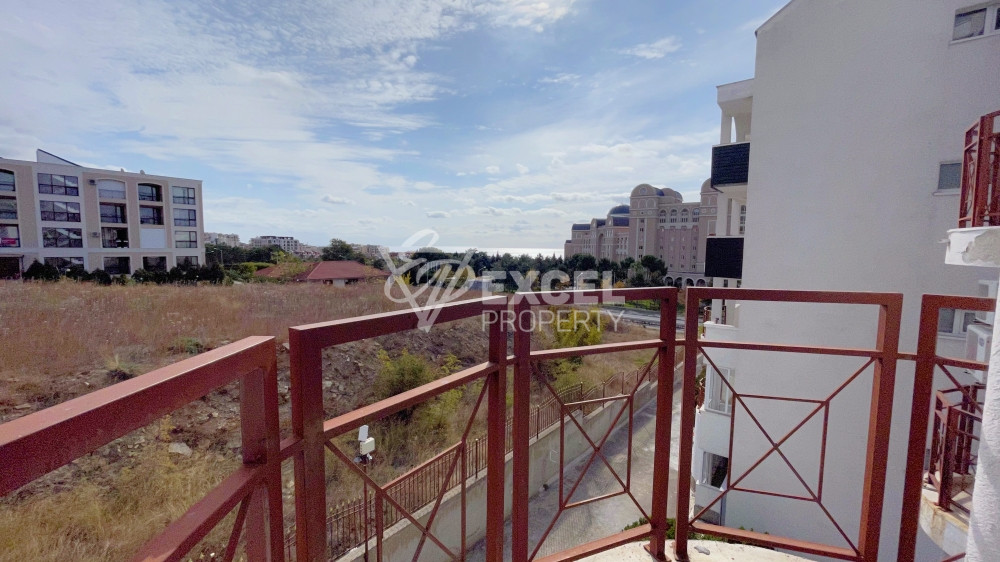 Двустаен апартамент с частична гледка море в Свети Влас