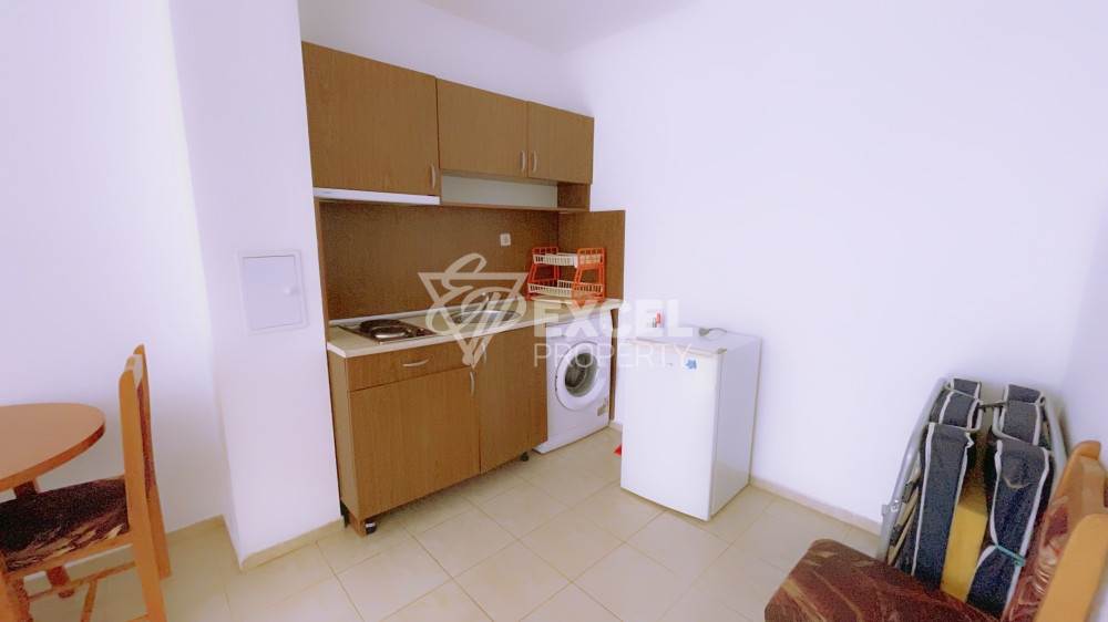 Двустаен апартамент с частична гледка море в Свети Влас