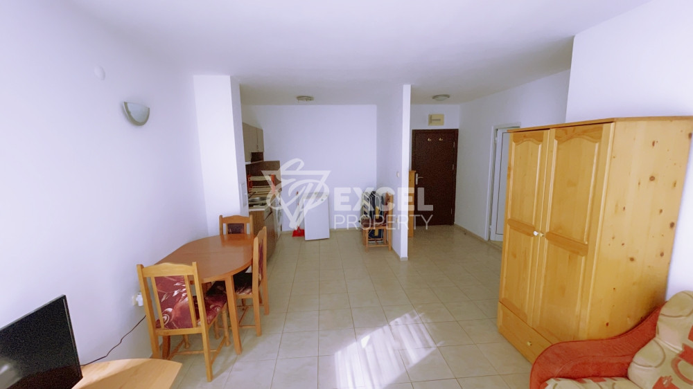 Двустаен апартамент с частична гледка море в Свети Влас