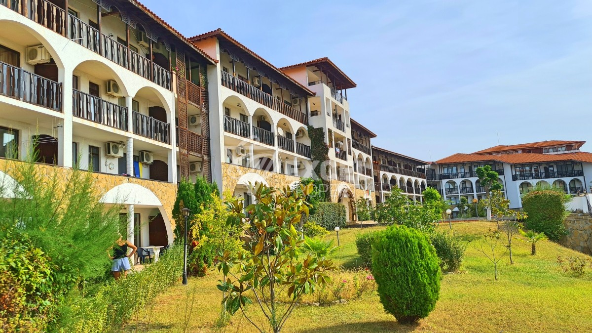 Комплекс Воденицата, Свети Влас - тристаен апартамент на партера.