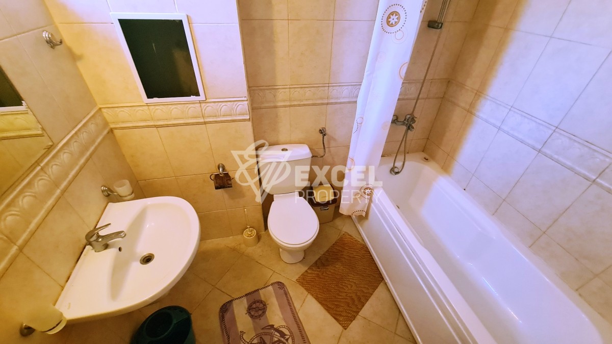 Комплекс Воденицата, Свети Влас - тристаен апартамент на партера.