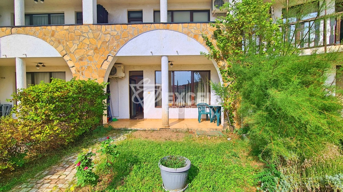 Комплекс Воденицата, Свети Влас - тристаен апартамент на партера.