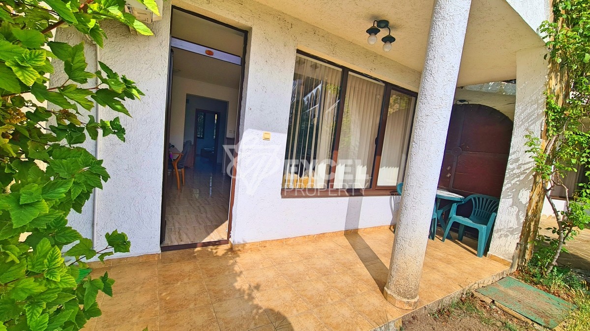 Комплекс Воденицата, Свети Влас - тристаен апартамент на партера.