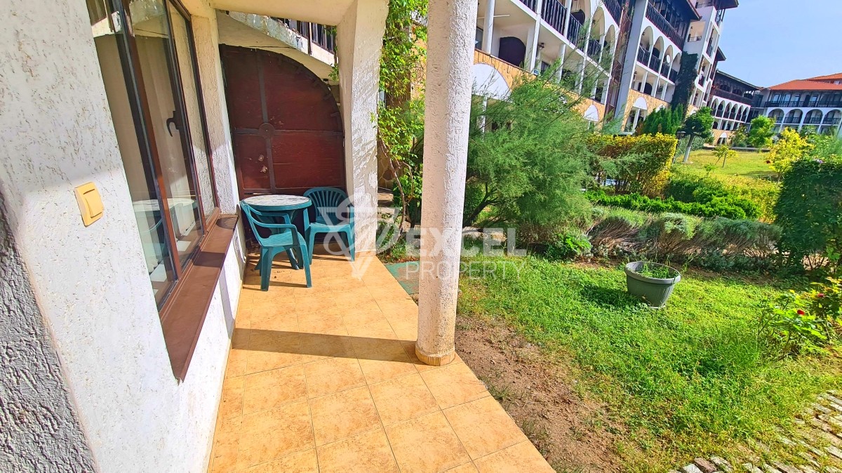 Комплекс Воденицата, Свети Влас - тристаен апартамент на партера.