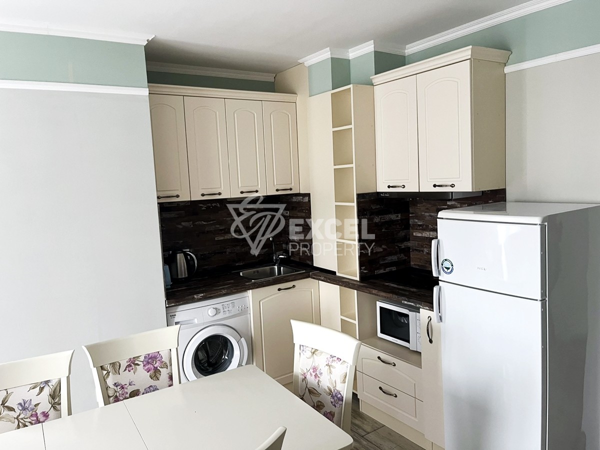 Тристаен апартамент, втора линия море.