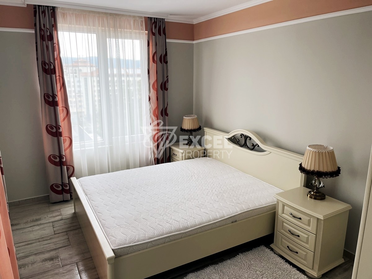 Тристаен апартамент, втора линия море.