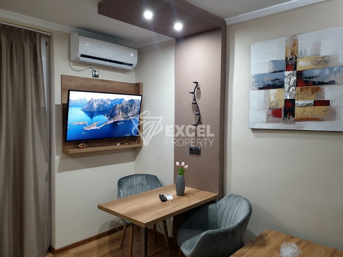 Луксозен двустаен апартамент - кв.Черно море 2