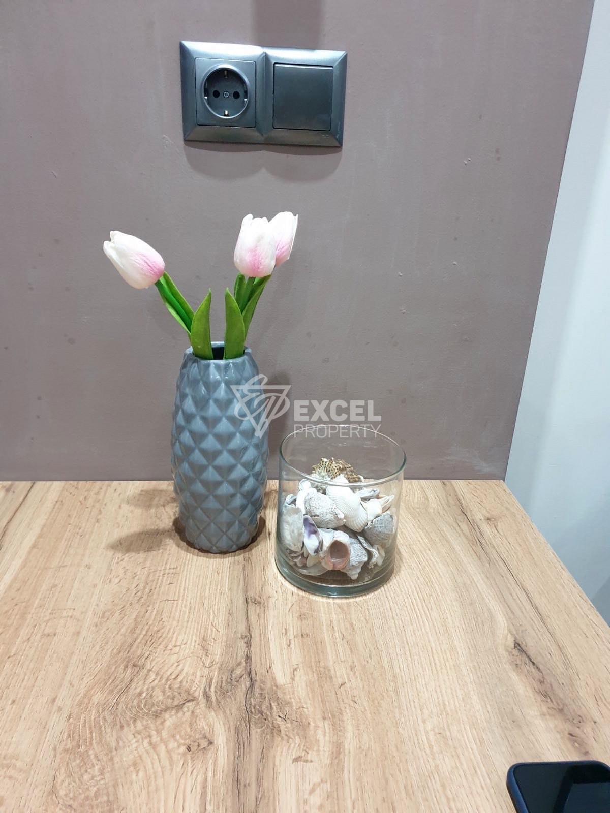 Луксозен двустаен апартамент - кв.Черно море 2