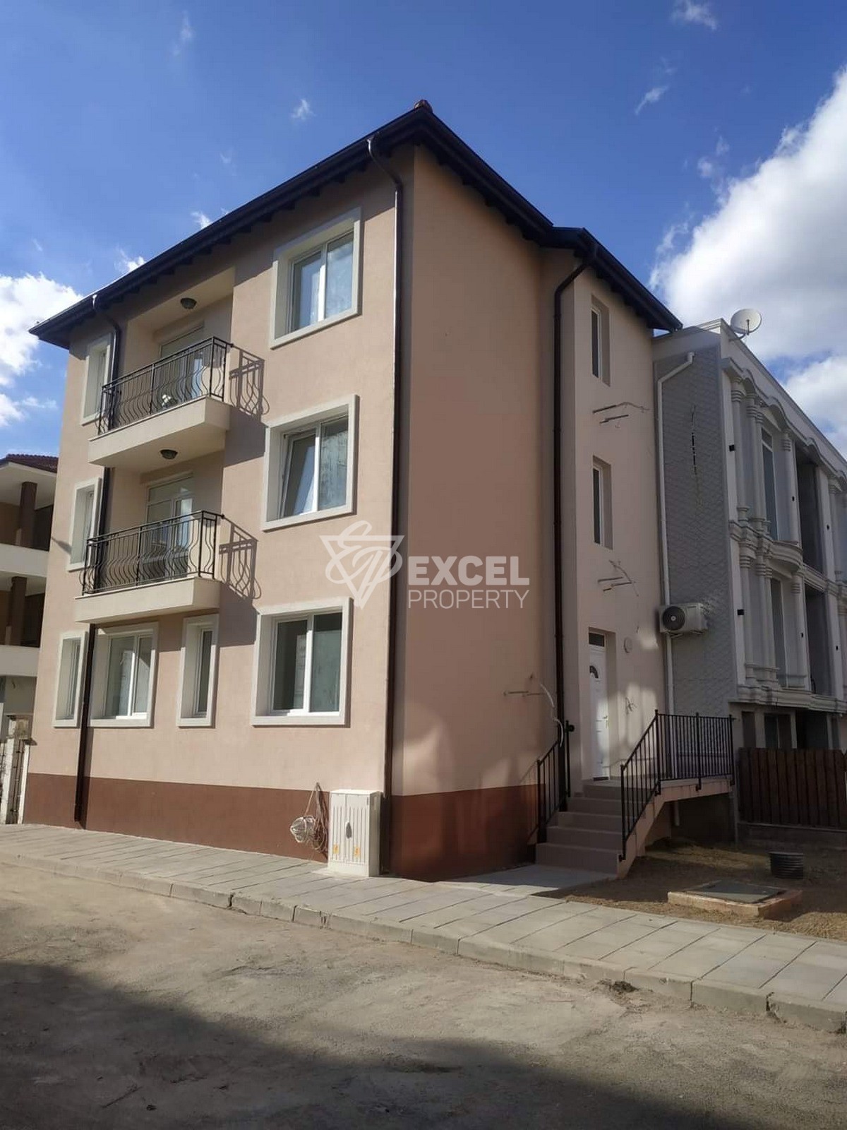 Двустайни апартаменти - гр.Несебър.