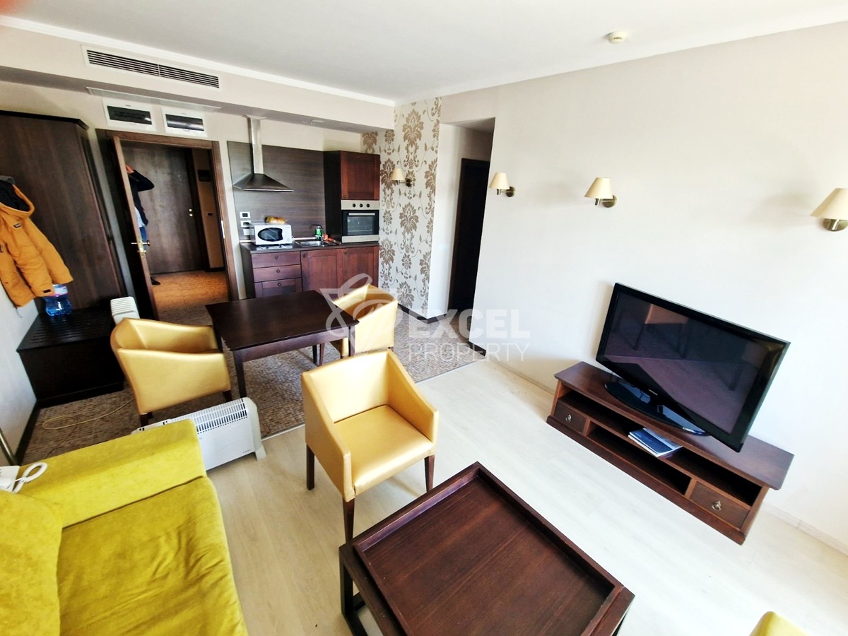 Обзаведен двустаен в комплекс "Роял Бийч Барсело".