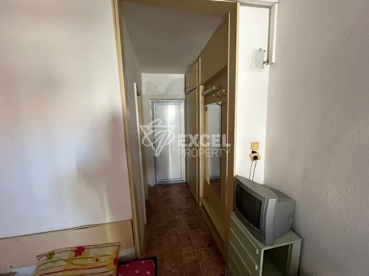 Студио, без такса поддръжка!