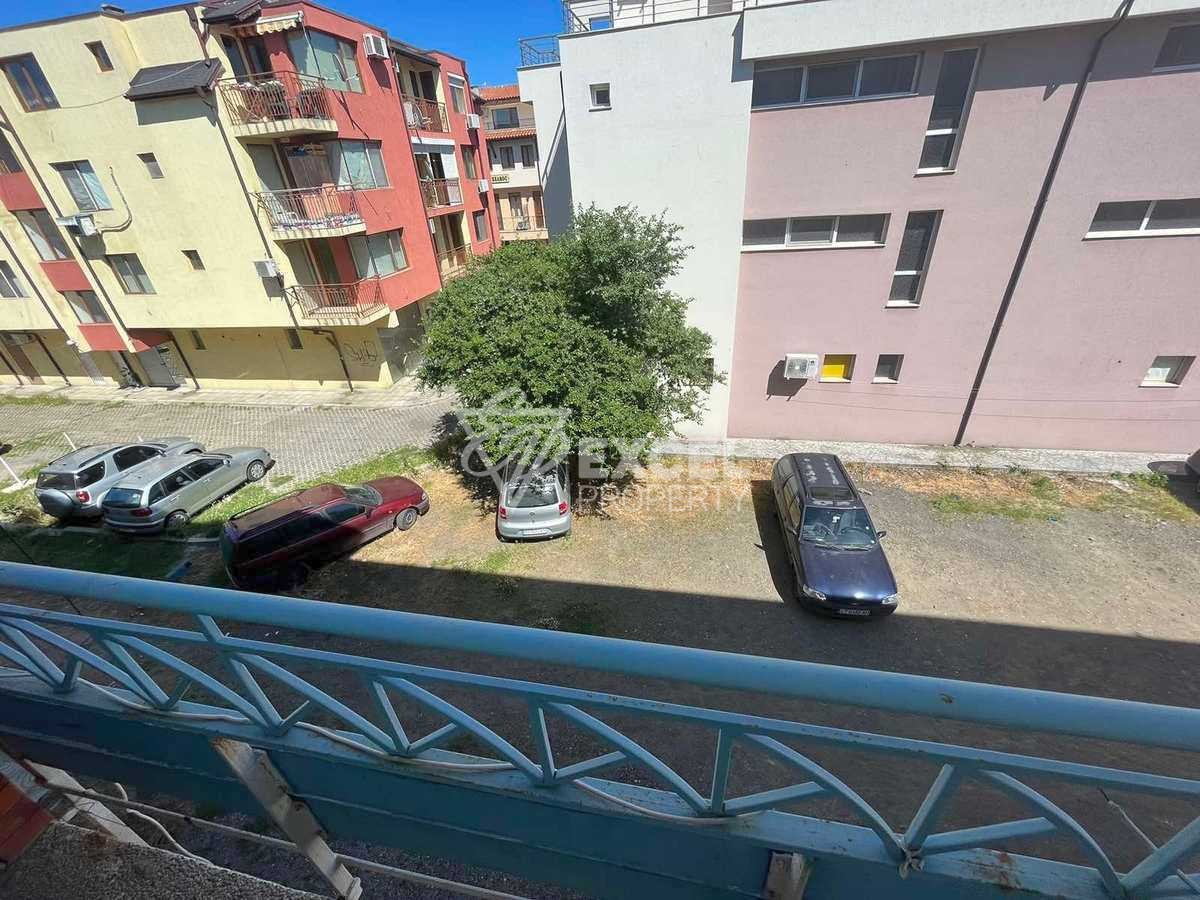 Студио, без такса поддръжка!