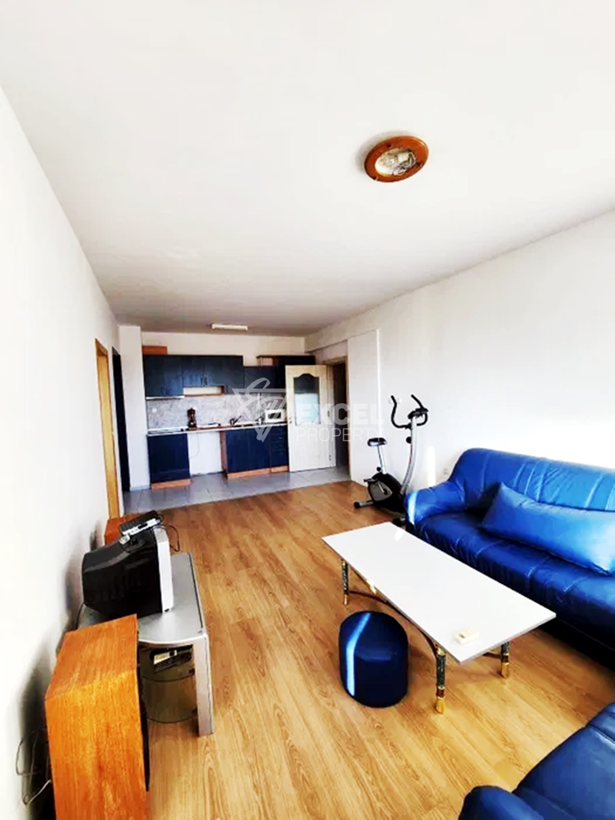 Двустаен апартамент, без такса поддръжка.