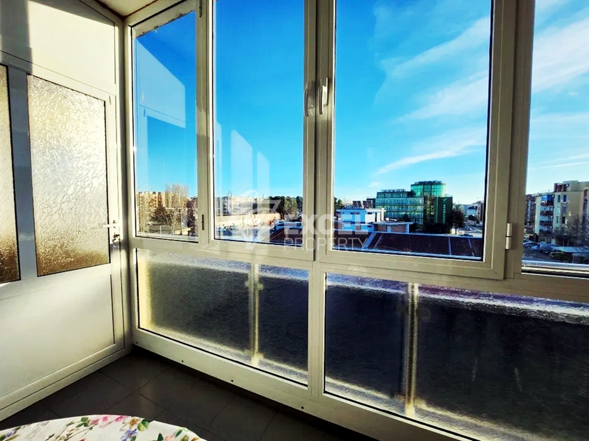 Двустаен апартамент, без такса поддръжка.