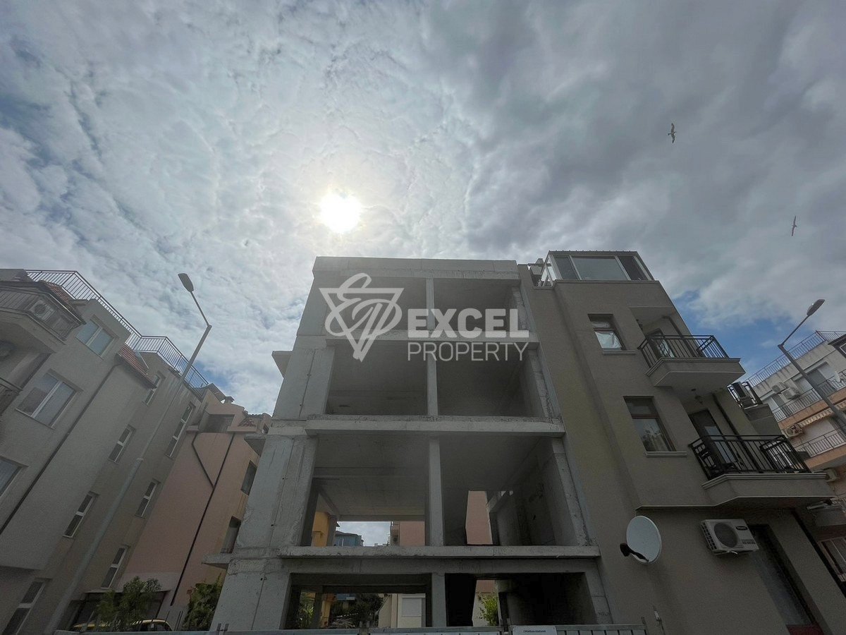 Тристаен апартамент- кв.Черно море 3