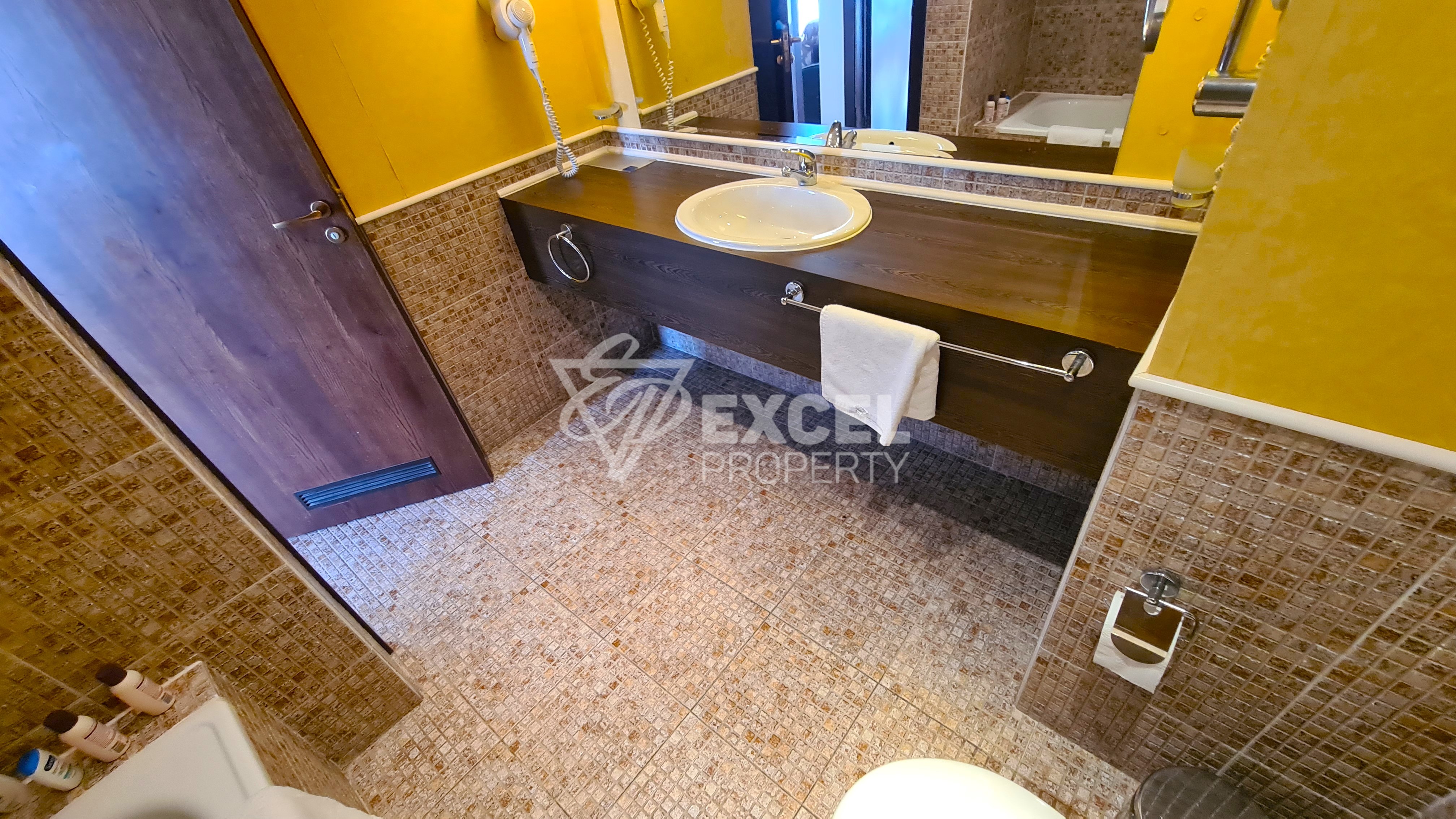 Обзаведен двустаен апартамент в комплекс Барсело Роял в Слънчев бряг