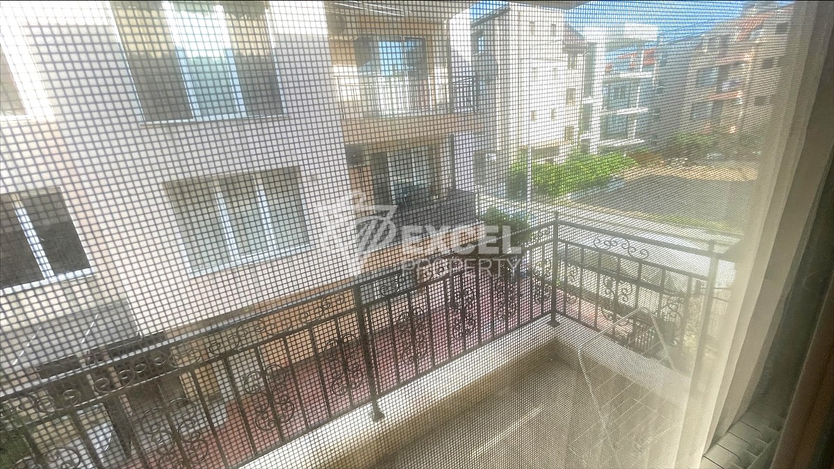 Голям апартамент в кв. Черно Море, подходящ за голямо семейство