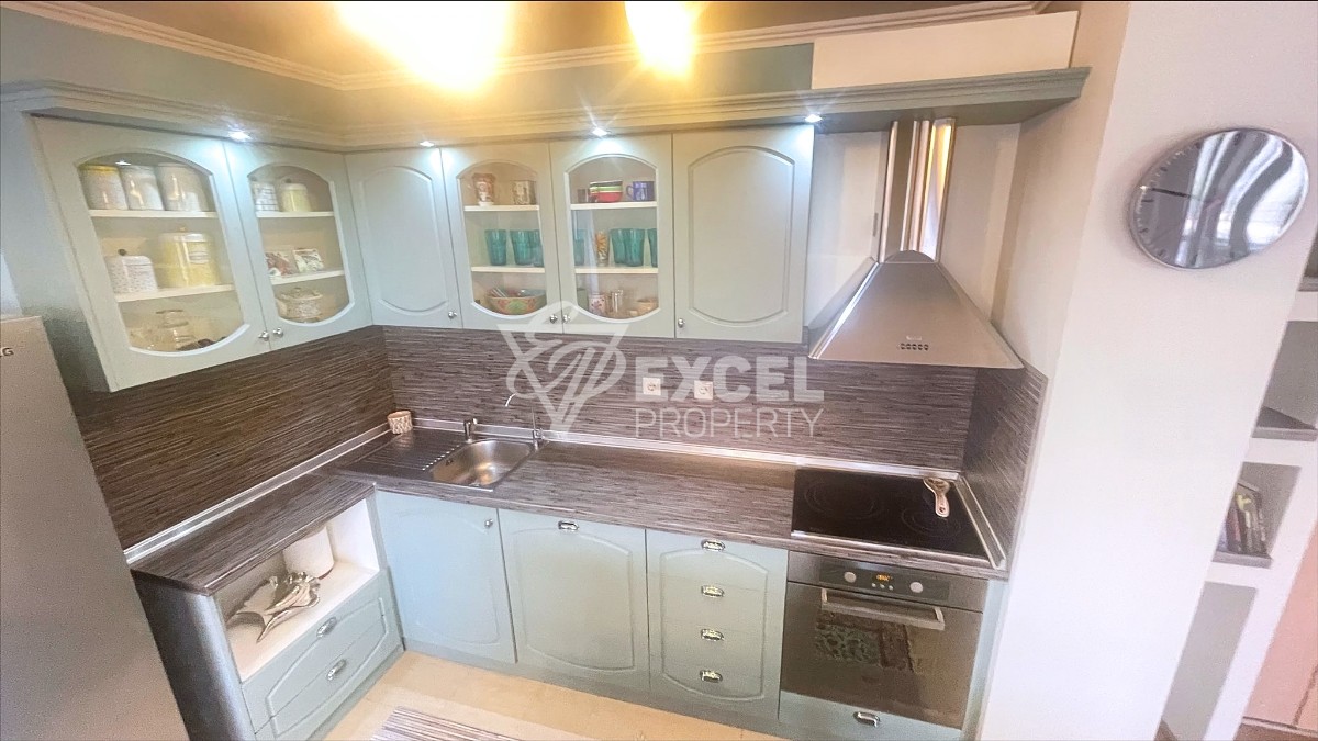 Голям апартамент в кв. Черно Море, подходящ за голямо семейство