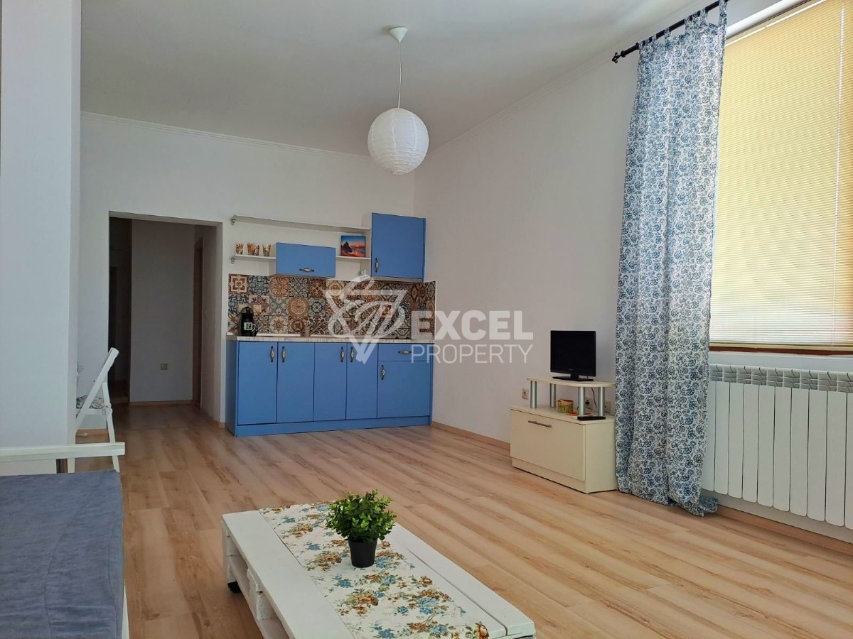 Обзаведен двустаен апартамент в кв. Черно Море Несебър