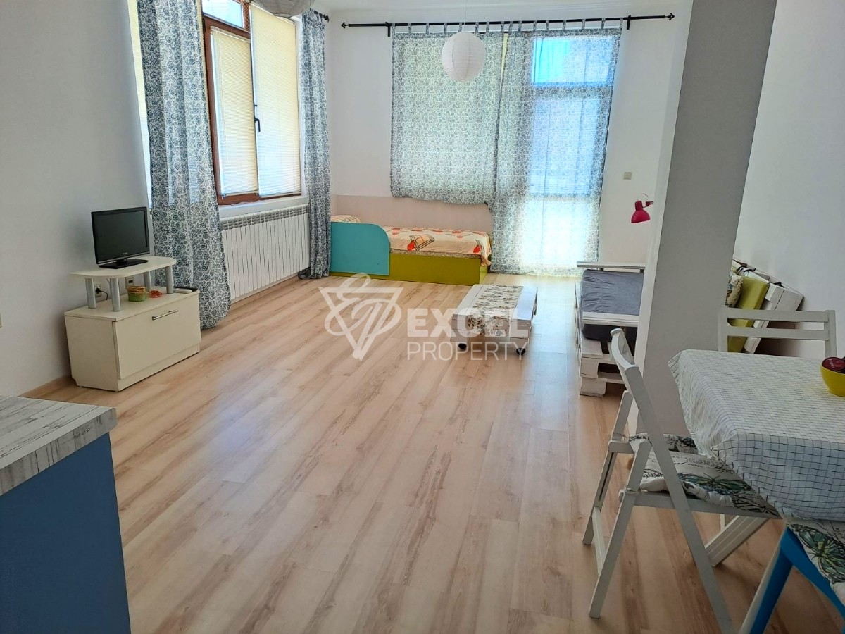 Обзаведен двустаен апартамент в кв. Черно Море Несебър