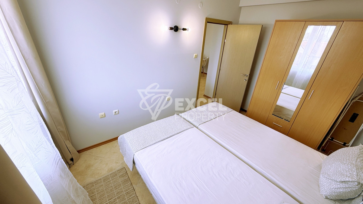 Обзаведен, тристаен апартамент в комплекс Съни Бийч Хилс след ремонт