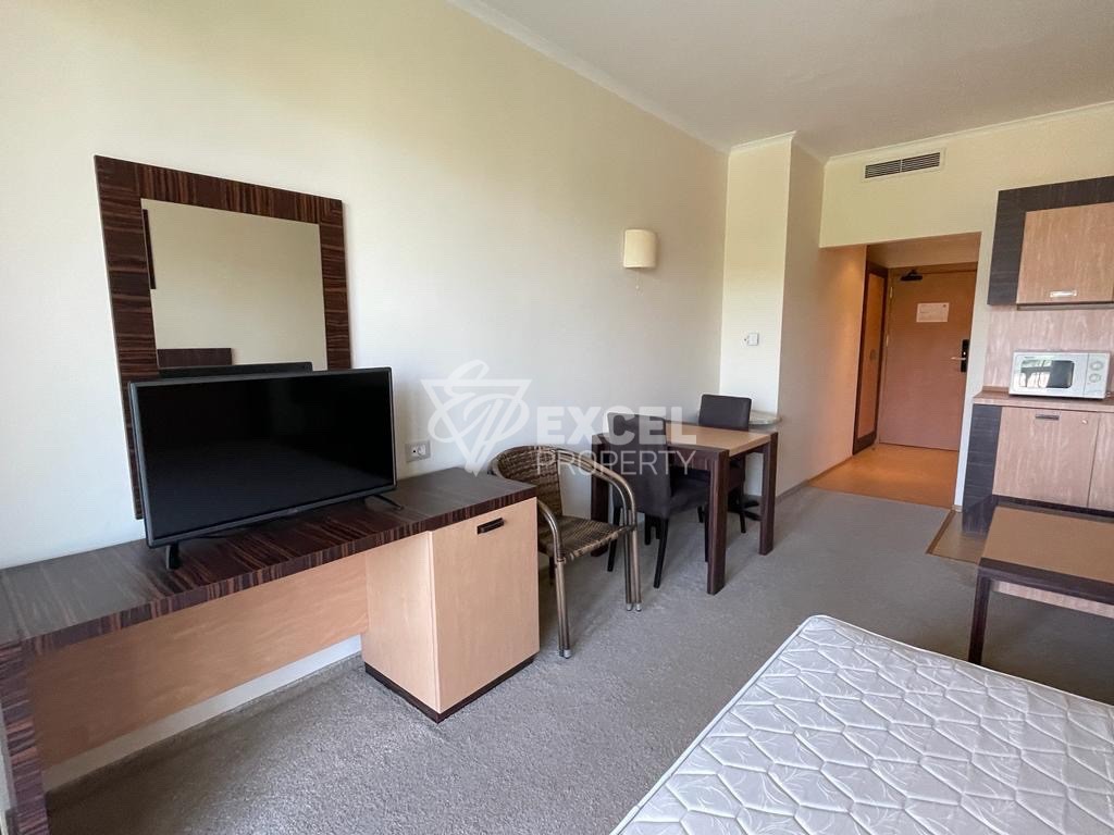 Изгодно студио в Маджестик Бийч Резорт първа линия до плажа