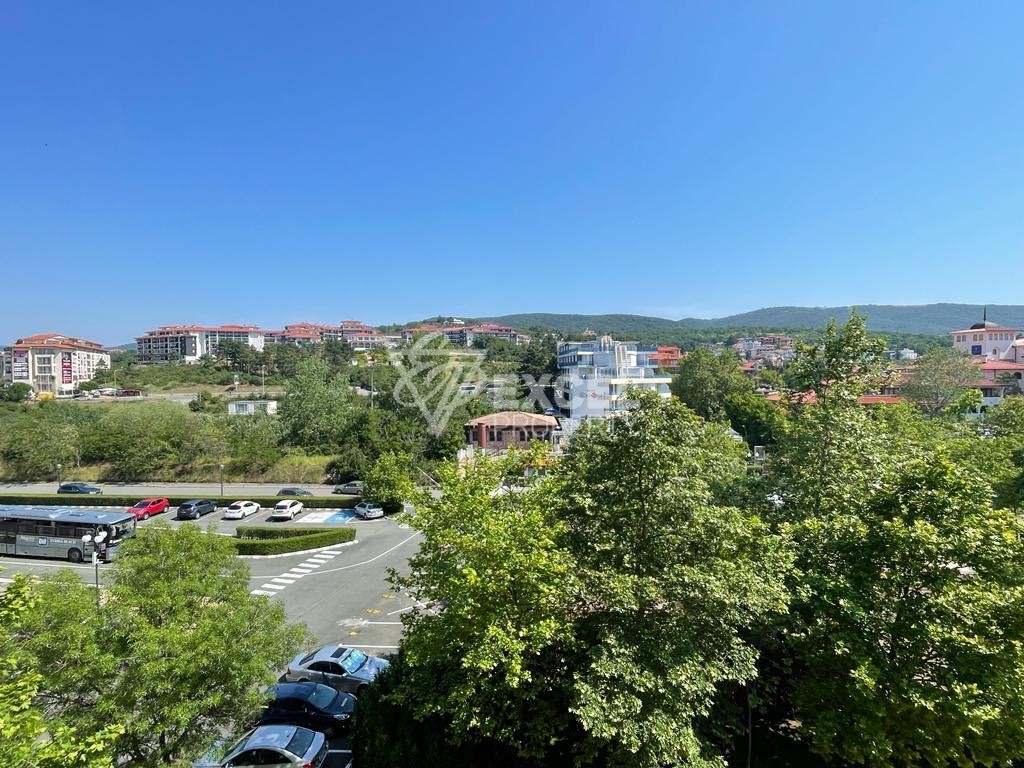 Изгодно студио в Маджестик Бийч Резорт първа линия до плажа