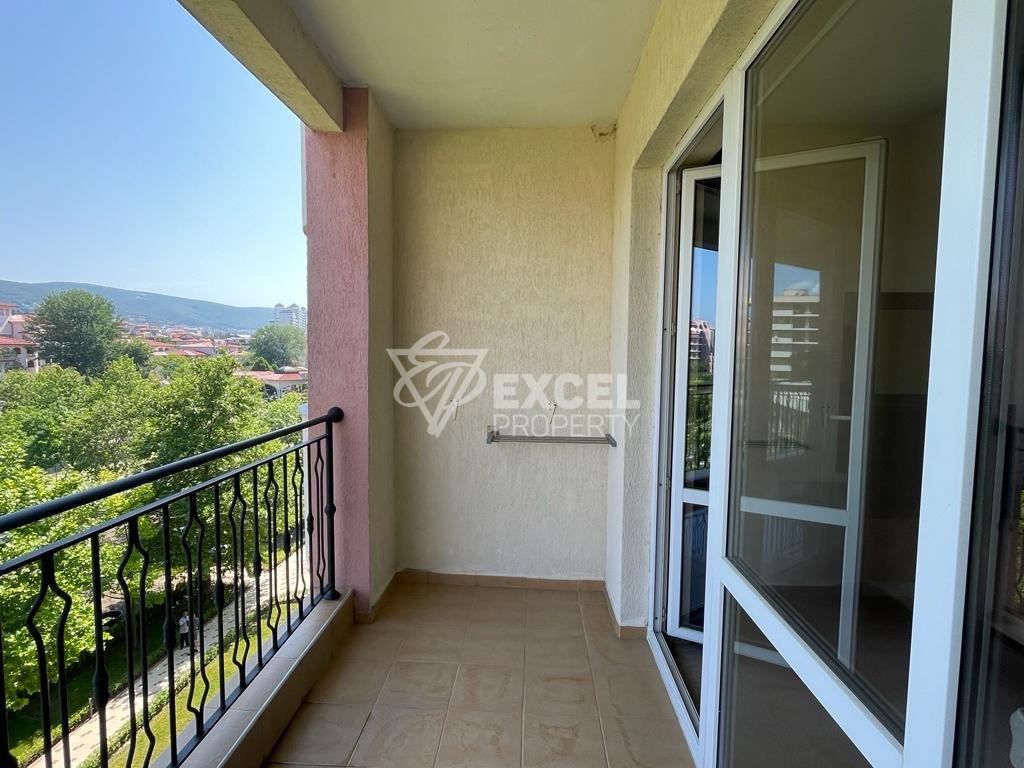 Изгодно студио в Маджестик Бийч Резорт първа линия до плажа