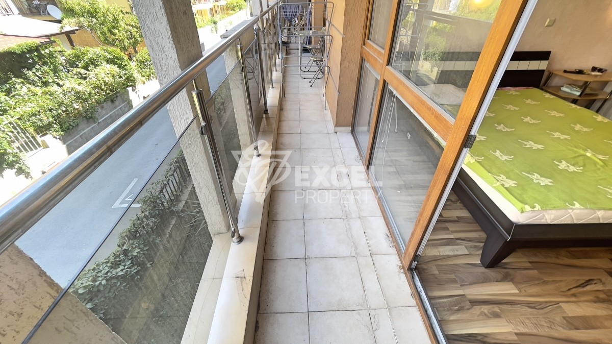 Студио в затворен комплекс на 450 м от морето в Свети Влас