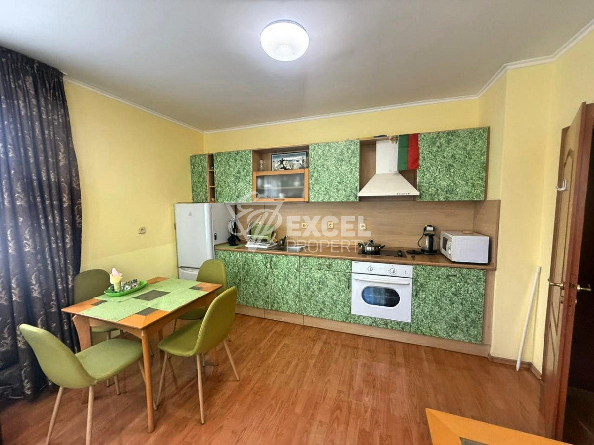 Тристаен, обзаведен имот без такса за поддръжка-Слънчев Бряг