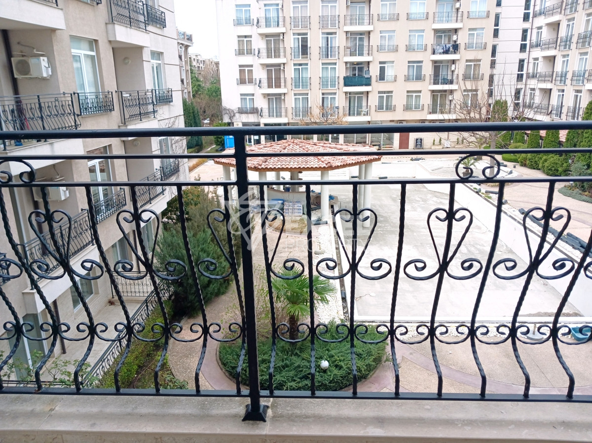 Обзаведено студио в комплeкс Даун парк- Слънчев бряг