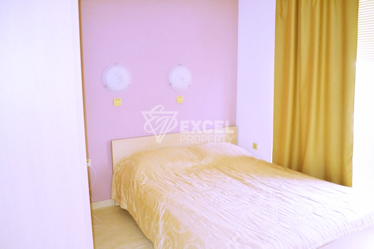 Тристаен имот-гледка море, басейн и планина, Свети Влас