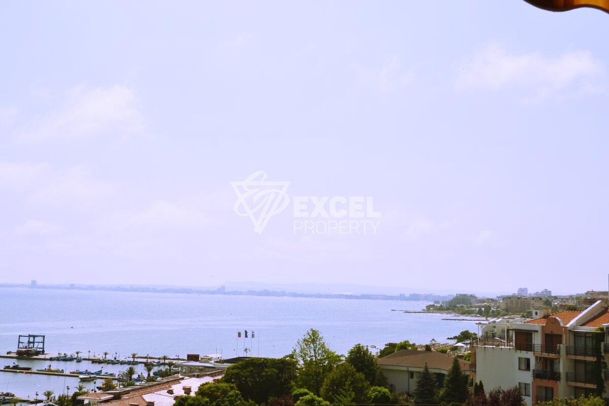 Тристаен имот-гледка море, басейн и планина, Свети Влас