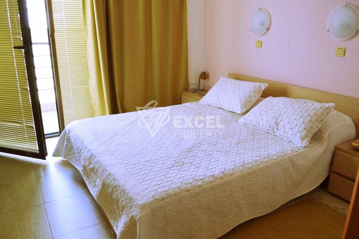 Тристаен имот-гледка море, басейн и планина, Свети Влас