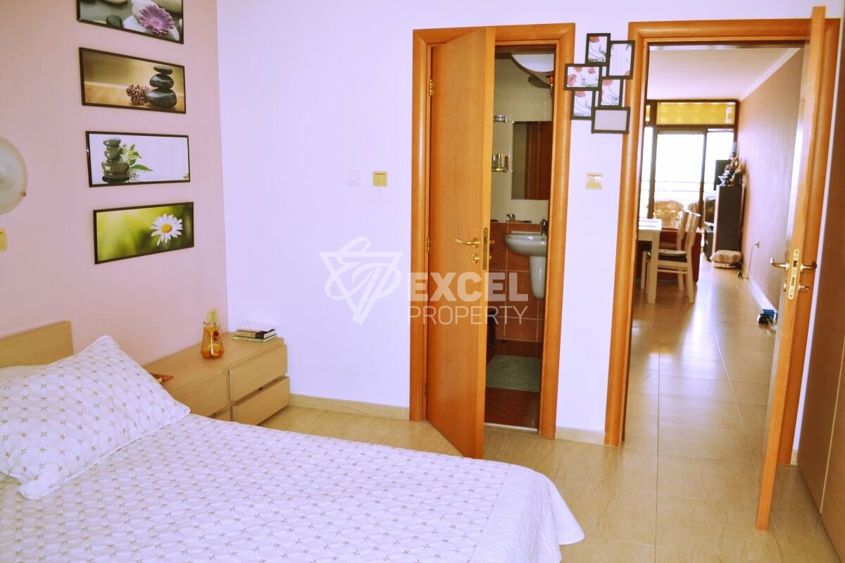 Тристаен имот-гледка море, басейн и планина, Свети Влас