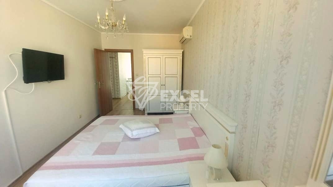 Двустаен, обзаведен имот в комплекс Даун Парк- гледка басейн