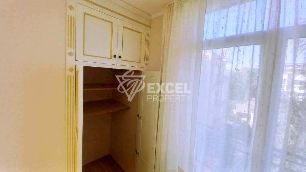 Двустаен, обзаведен имот в комплекс Даун Парк- гледка басейн