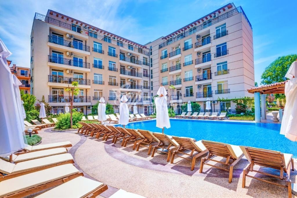 Двустаен апартамент  в комплекс Даун Парк